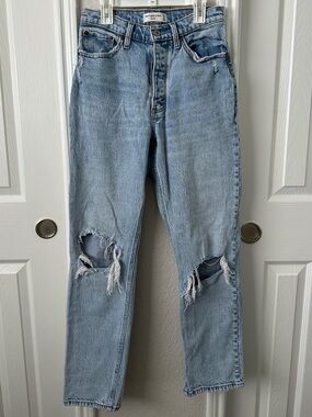 Abercrombie & Fitch The Dad Light Wash Distressed Jeans
